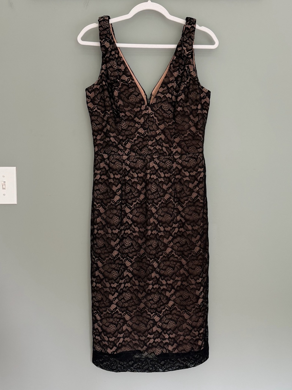 Dress the Population "Mary" Black Lace Nude V-Neck Sheath Cocktail Dress